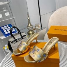 Louis Vuitton Slippers